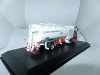 Atlas Stobart JV4125 1/76 OO MAN Fuel Tanker Phil-Upa Southend Airport